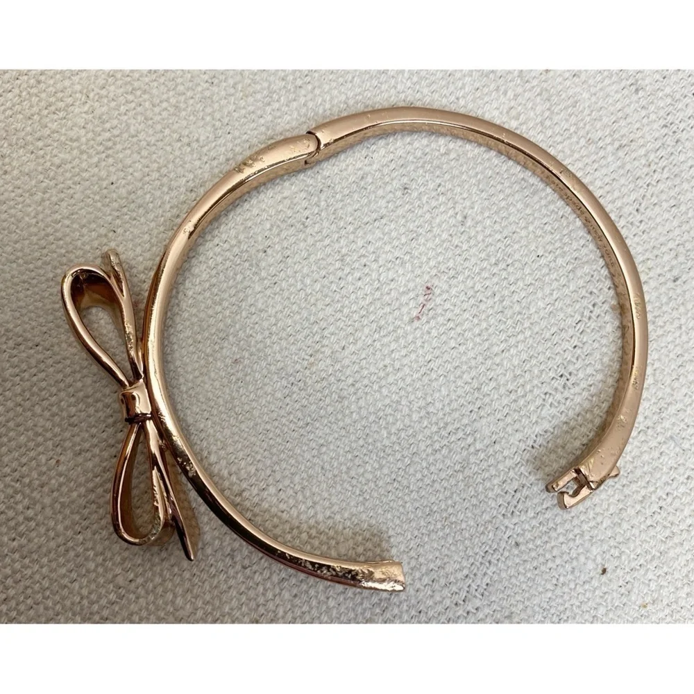 KATE SPADE • Rose Gold Bow Love Notes Bangle Bracelet - Picture 6 of 9